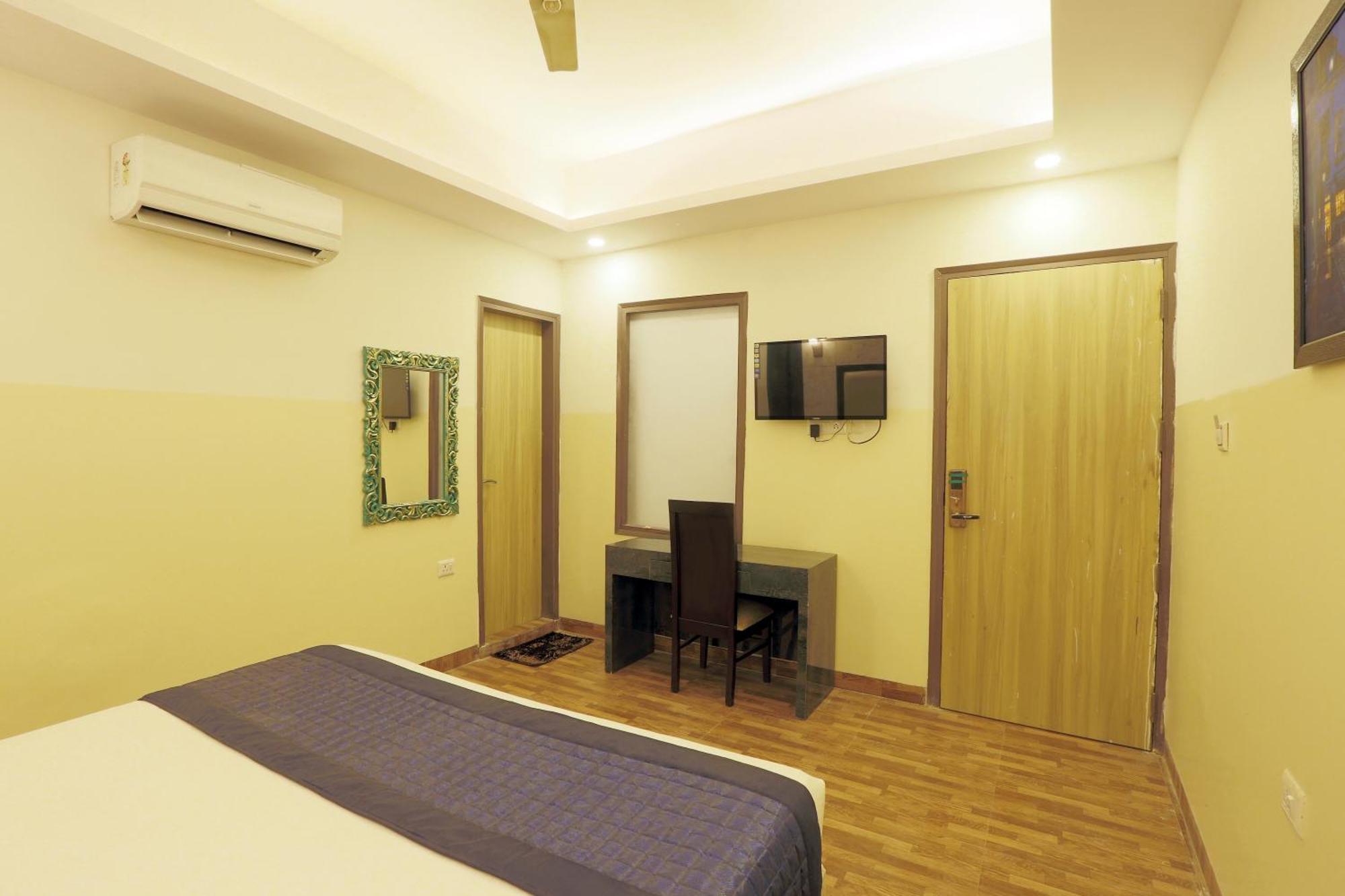 Plazzo Prime Plaza At Delhi Airport Bed & Breakfast New Delhi Exterior photo